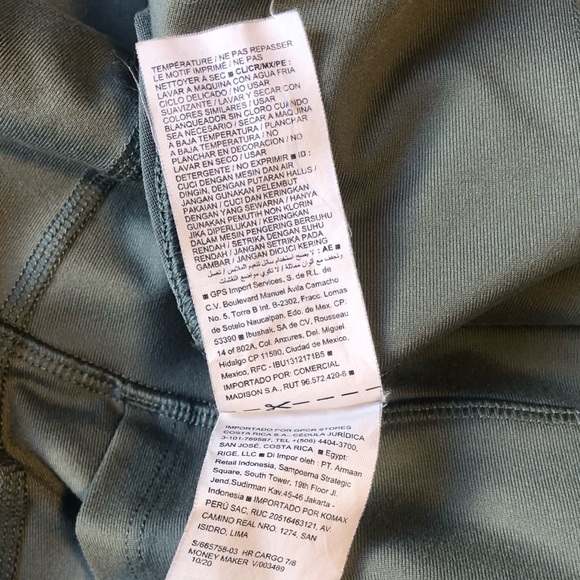 🌼3/$30 | EUC | Ladies Old Navy 3/4 Leggings - Picture 9 of 10